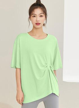 New slit pleated sports t-shirt women's top short sleeved