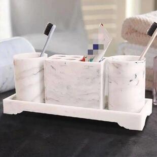 Hotel Resin Toiletries Shampoo and Shower Gel Bottled