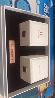 DR捧花群镶求婚钻戒怎么样？是不是真的，如何判断真假