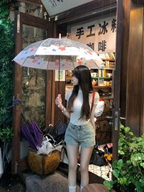 美式辣妹设计感紧身包臀牛仔短裤女2023年小个子，高腰做旧热裤