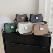 石头纹质感秋冬季 复古休闲纯色斜挎女士单肩腋下小方包 新款