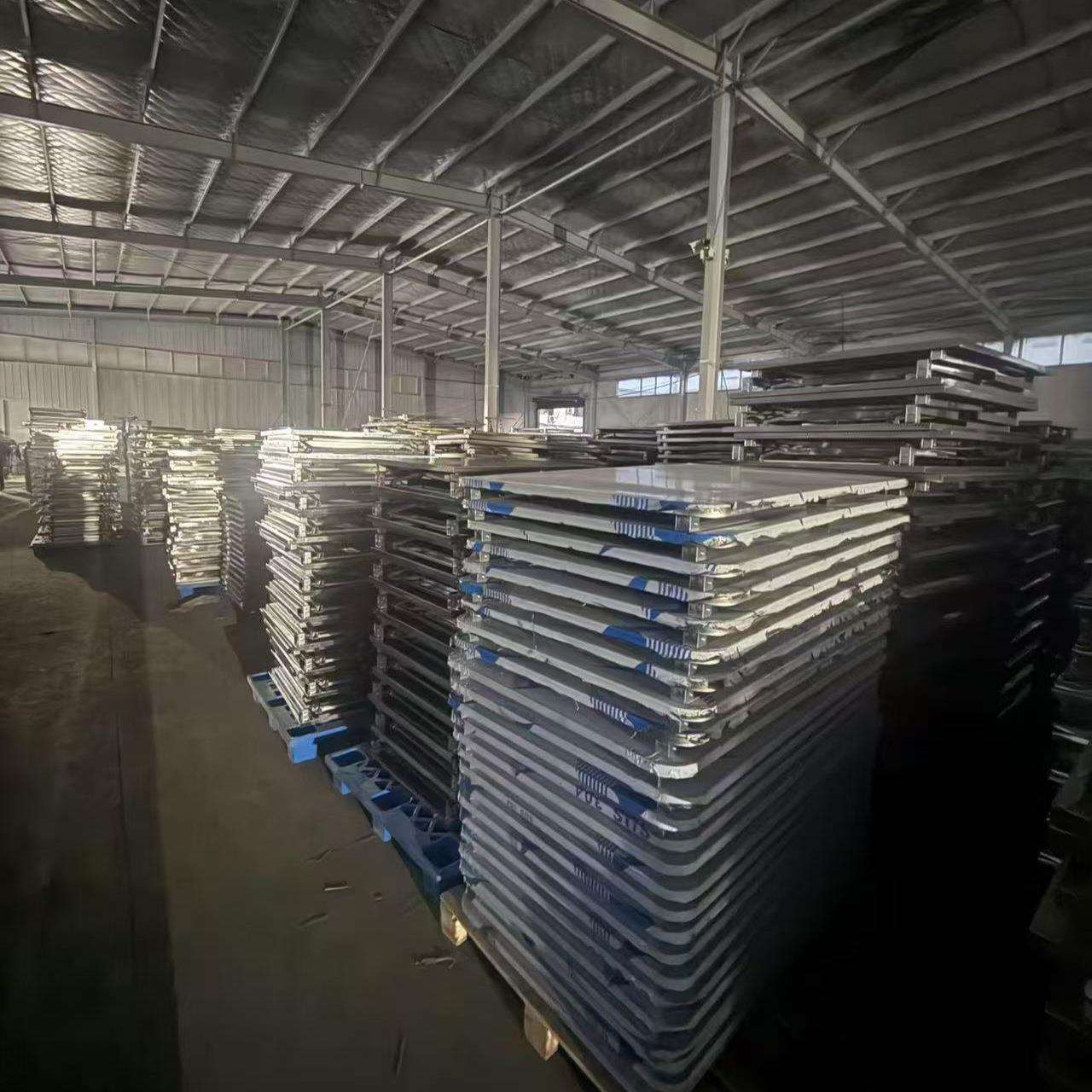不锈钢折叠方桌正方形桌商用饭店家用出租房学校工地方便收纳长桌