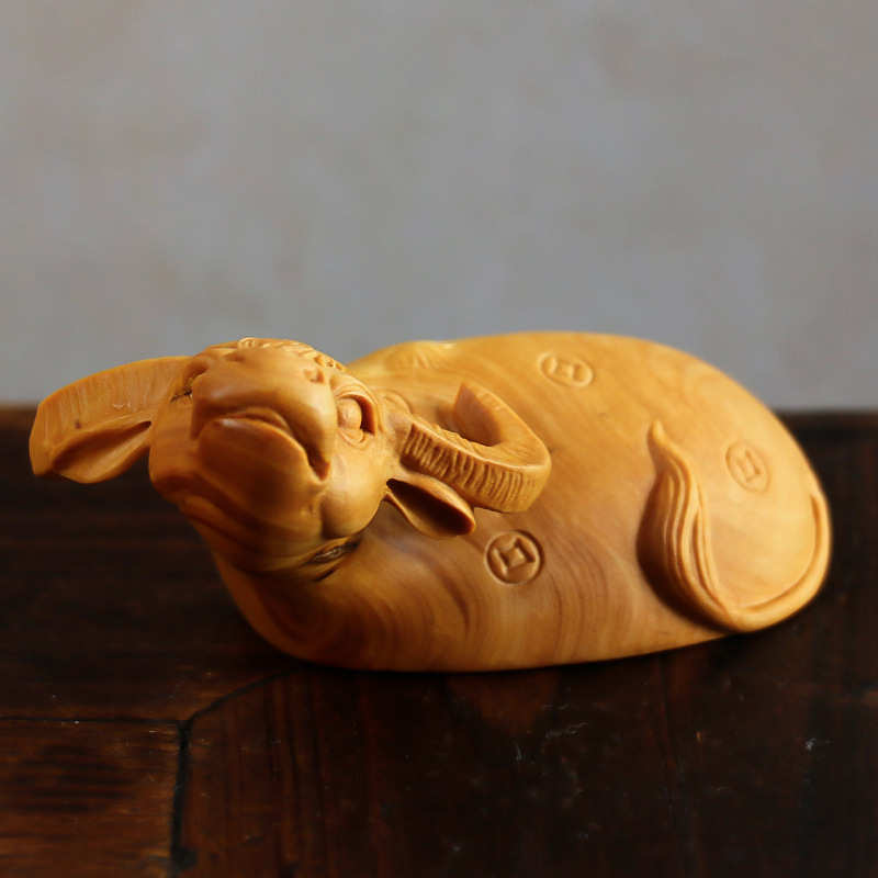 小叶黄杨木雕牛转乾坤手把玩件木质牛气冲天小摆件生肖牛工艺礼品
