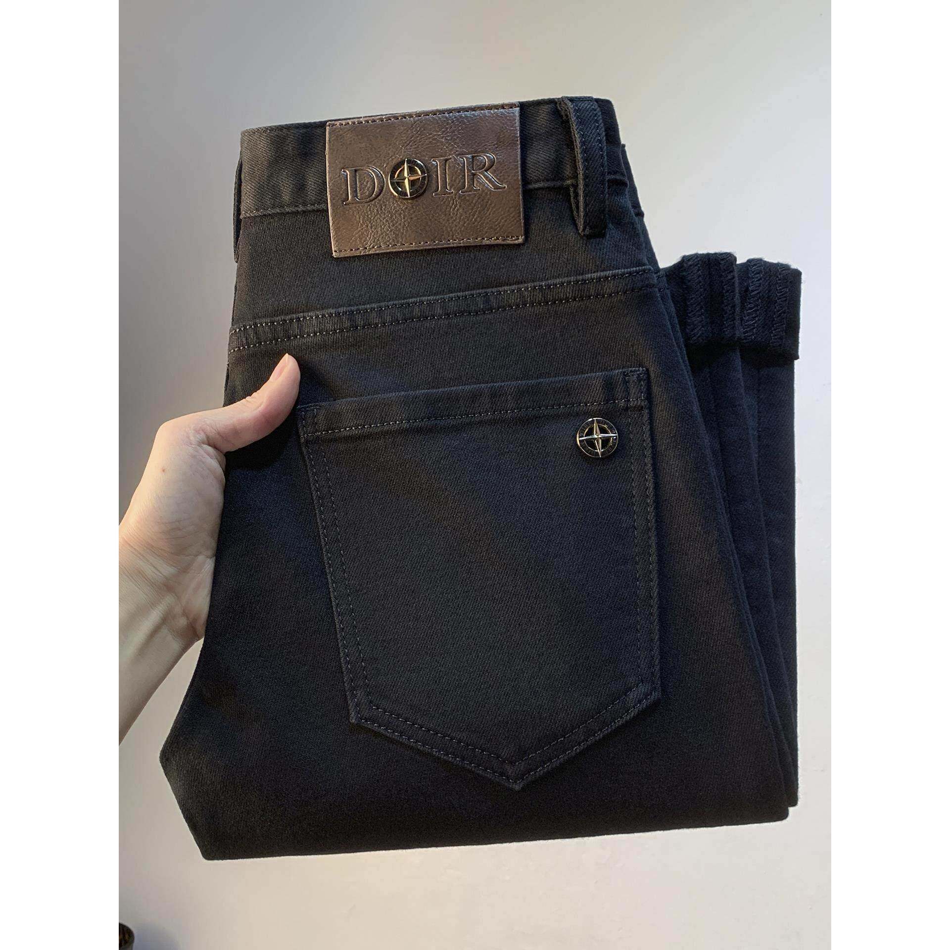 潮牌欧货字母纯黑色牛仔裤男士秋冬季高端舒适弹力修身小直筒长裤