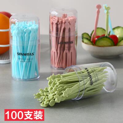 Single-use fruit forks, small plastic fruit picks, transpare