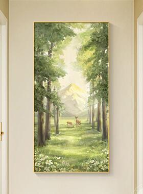 原木风进门玄关装饰灯画走廊过道挂画北欧风绿色风景金山客厅壁画