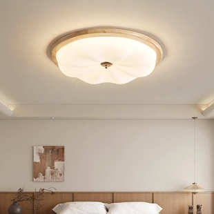 卧室灯吸顶灯奶油中古风胡桃木色简约复古实木护眼主卧书房间灯具