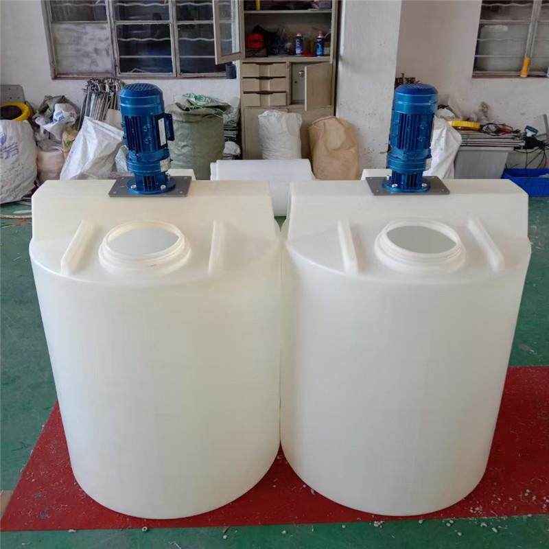 500L圆形加肥桶带搅拌机带出水口耐酸碱加药箱施肥污水药剂搅拌罐
