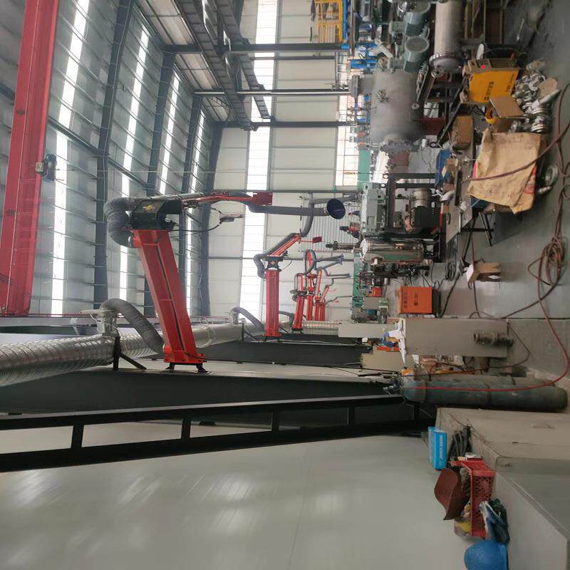 气保焊旋转臂一体式液压焊烟净化吸尘臂配有吸尘软管效果图