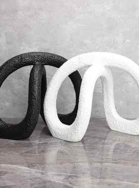 现代简约黑色白色X形树脂样板房售楼部家居桌面餐厅软装饰品摆件