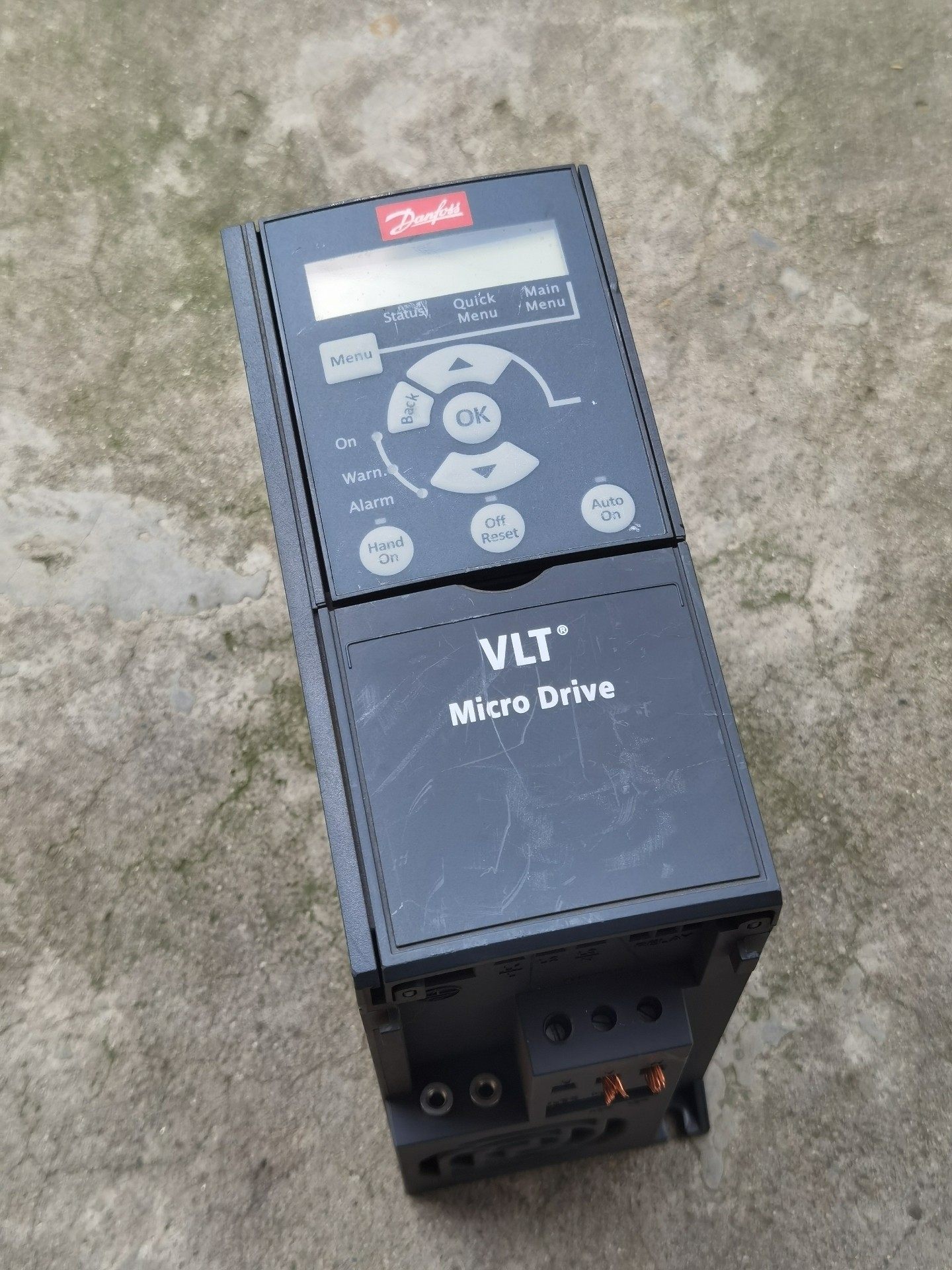 1.5kw丹佛斯变频器FC-051P1K5T4E闲置拆机详见