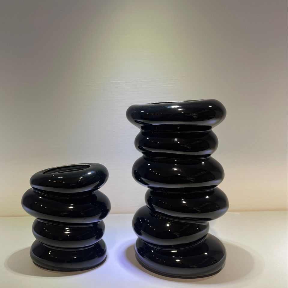 北欧轻奢ins风鹅卵石创意异形银色花器 水培干花瓶软装样板房摆件