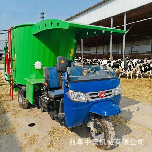 牛羊场搅拌喂料机小型电动螺旋撒草车奶牛场三轮款5方青贮投料车