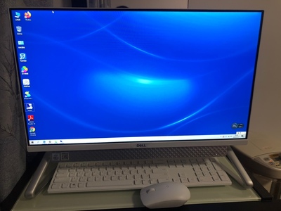 戴尔一体机电脑怎么样?听说口很多?开机黑屏有这事吗?