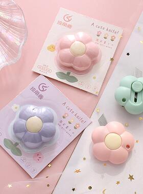 Cute flower design utility knife with an Instagram-worthy ae