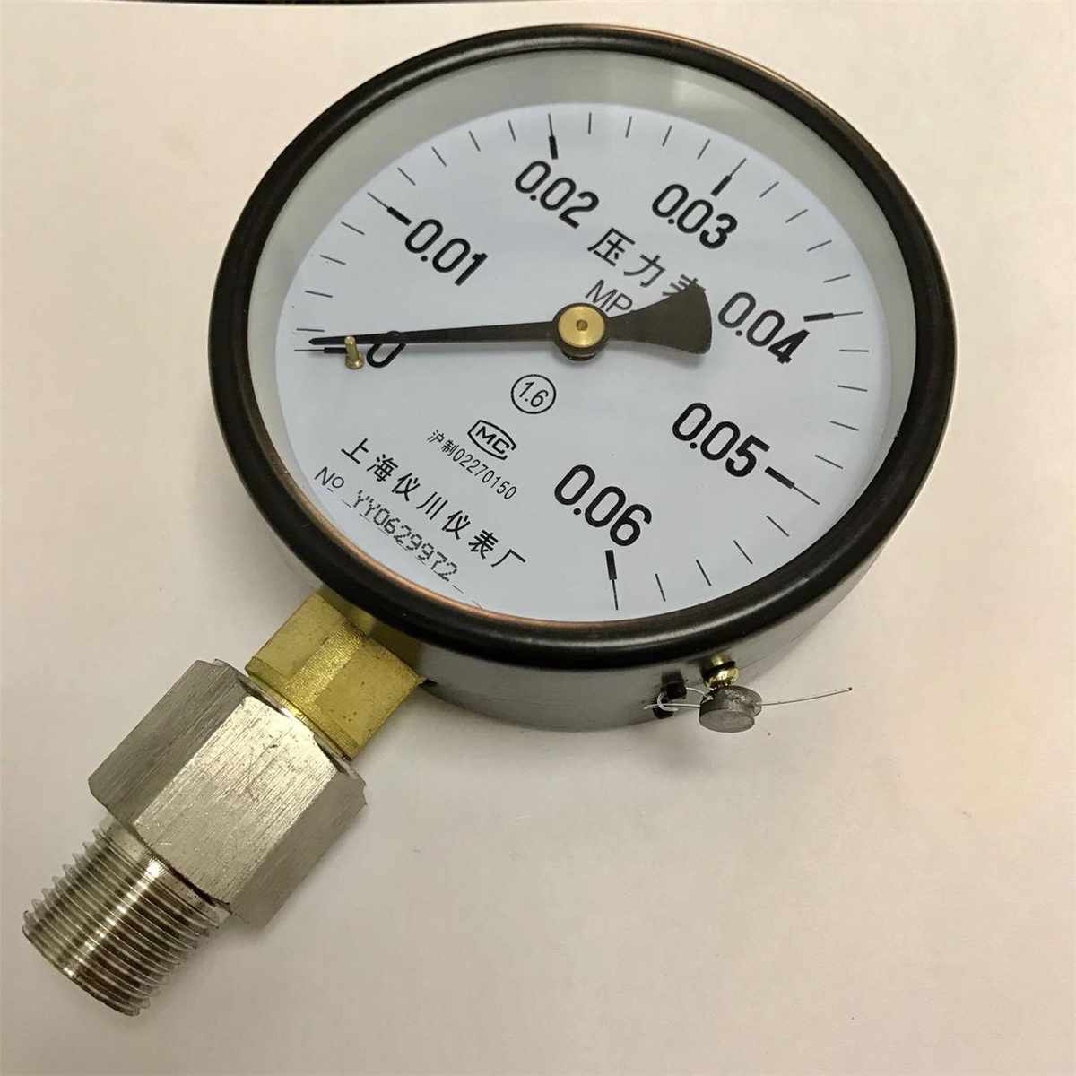 。压力表 直径100mm 压力0-0.06mpa 带不锈钢接头G1/2 钢制喷漆外