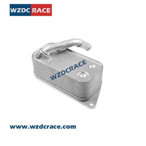 5989070201 11427525333适用Bmw E87 F20机油冷却器 散热器油冷器