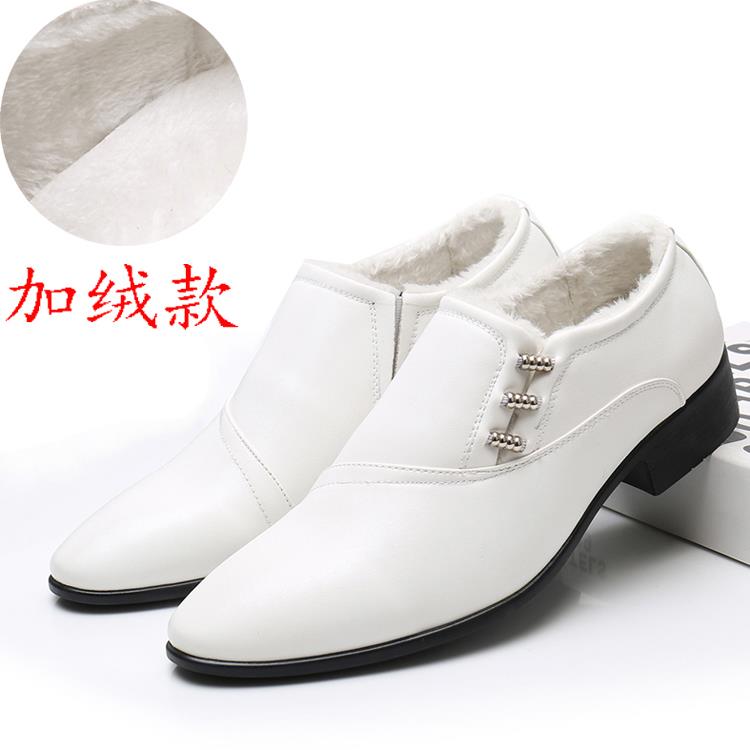 正品韩冬季英伦商务休磨皮闲加绒加厚套脚保暖尖头砂棉皮鞋男士版