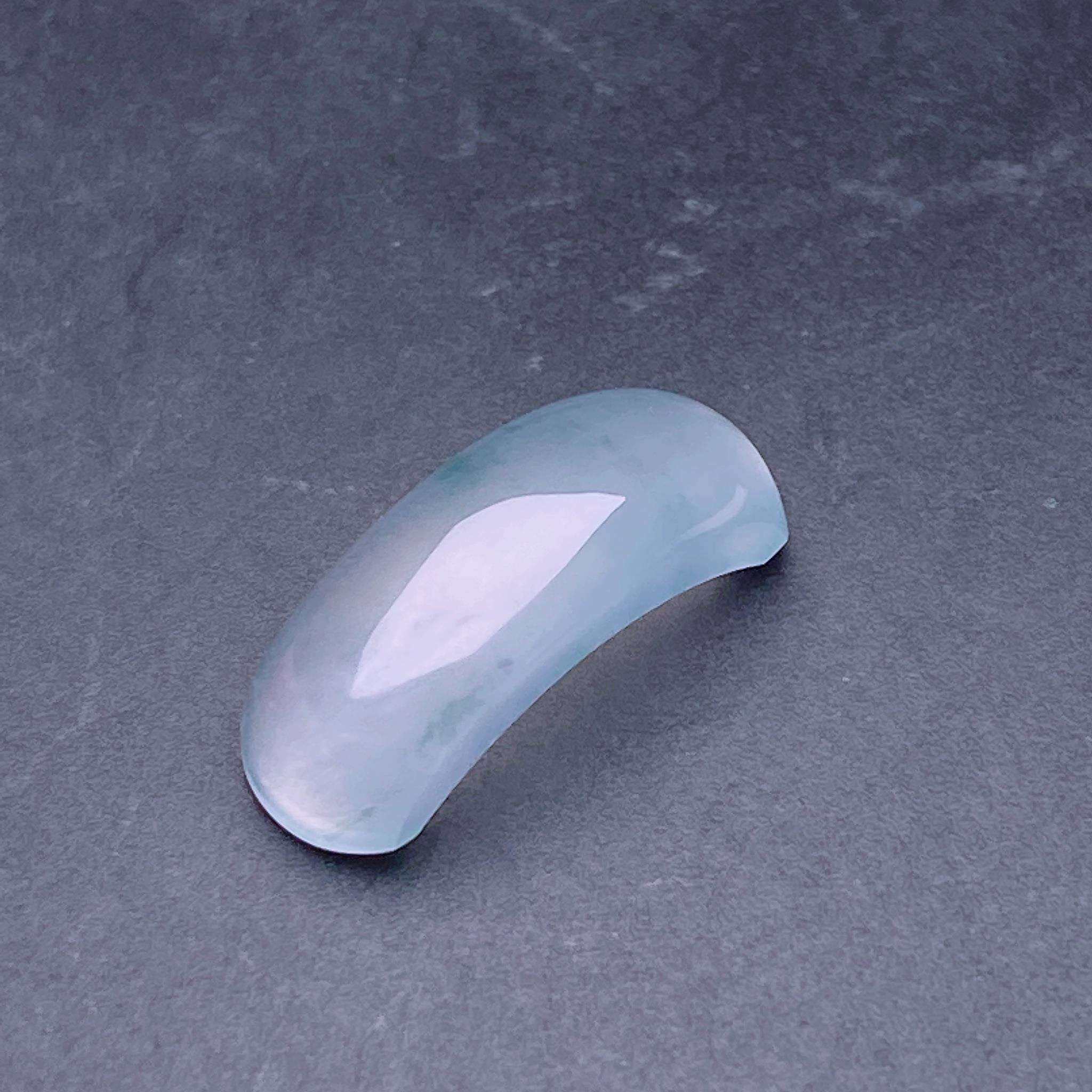 缅甸天然翡翠a货高冰飘花马鞍戒面裸石fxj，尺寸：19.7-7.7-4mm