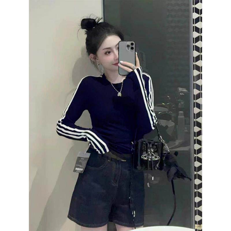 白色圆领三条杠条纹插肩长袖T恤女春秋欧货新款修身显瘦打底衫