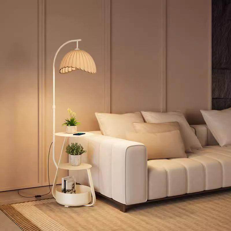 中古风落地客厅沙CNB发一旁灯茶几卧室床头柜置物体无线充灯立式