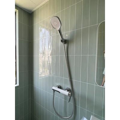 折叠浴缸水龙头淋浴头盖与较低的出水隐藏式简单淋浴助推器手持式