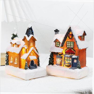 Christmas decorations in resin small house micro-landscape