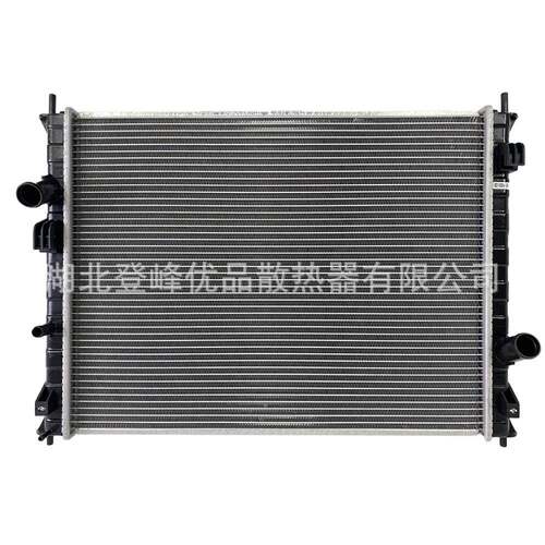 实力厂家全系汽车配件散热器水箱SA22-15-200适配于海马S5