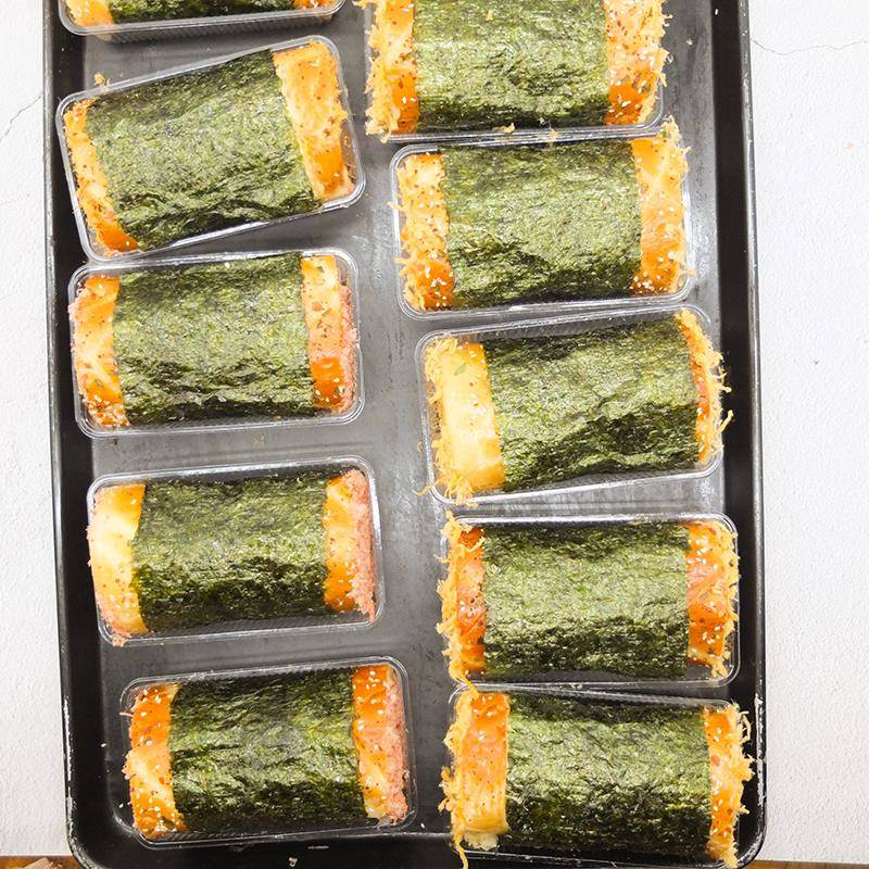 手工夹心面包海苔肉松味面包卷爆浆沙拉酱夹心手工糕点心休闲老式
