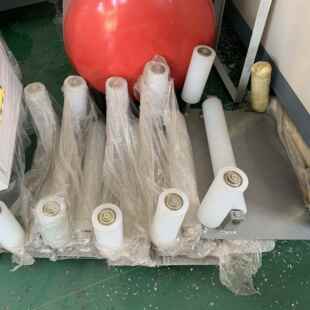 铝型材卸货小滑轮 上下车传输搬运架 滚筒拖动架 托辊装卸货送料