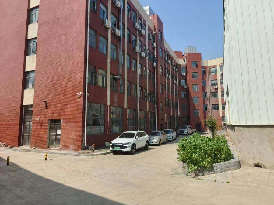 12月30日黄冈商贸公司土地使用权及地上建筑物、设备等网络拍卖公告