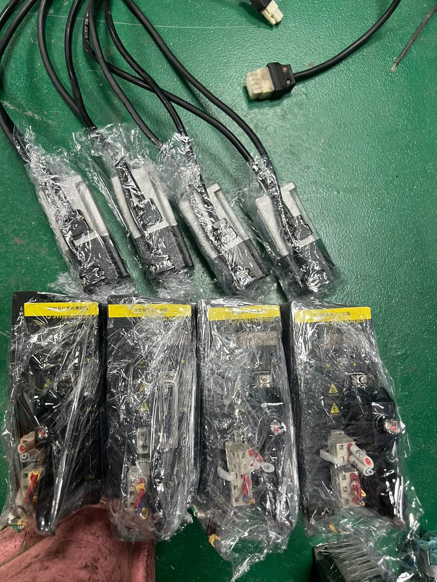 森创伺服100w套装，驱动器型号MS0040E，电机型号40