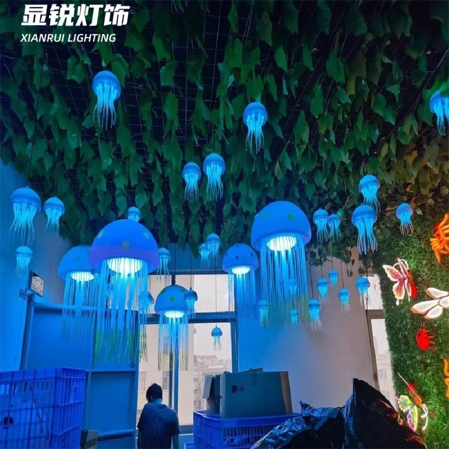 动态吊饰升降水母灯仿真自动LED水母造型灯装饰梦幻发光场景布置图片