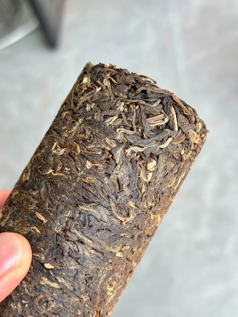 2015年易武茶柱古樹茶普洱生茶一斤一根包郵 普洱茶 BUASHOP普洱老茶