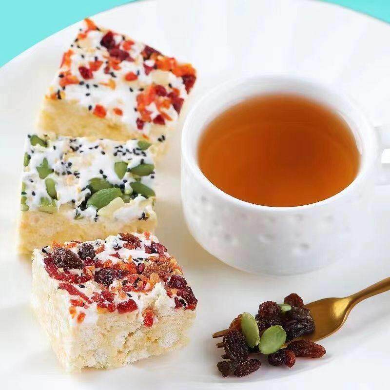 办公室小零食坚果糕点水果奶盖沙琪玛超好吃的网红小零食单独小包