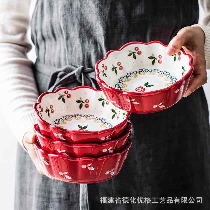 可爱手绘草莓水果碗釉下彩陶瓷盘子沙拉碗创意烤箱烤碗家用花边碗