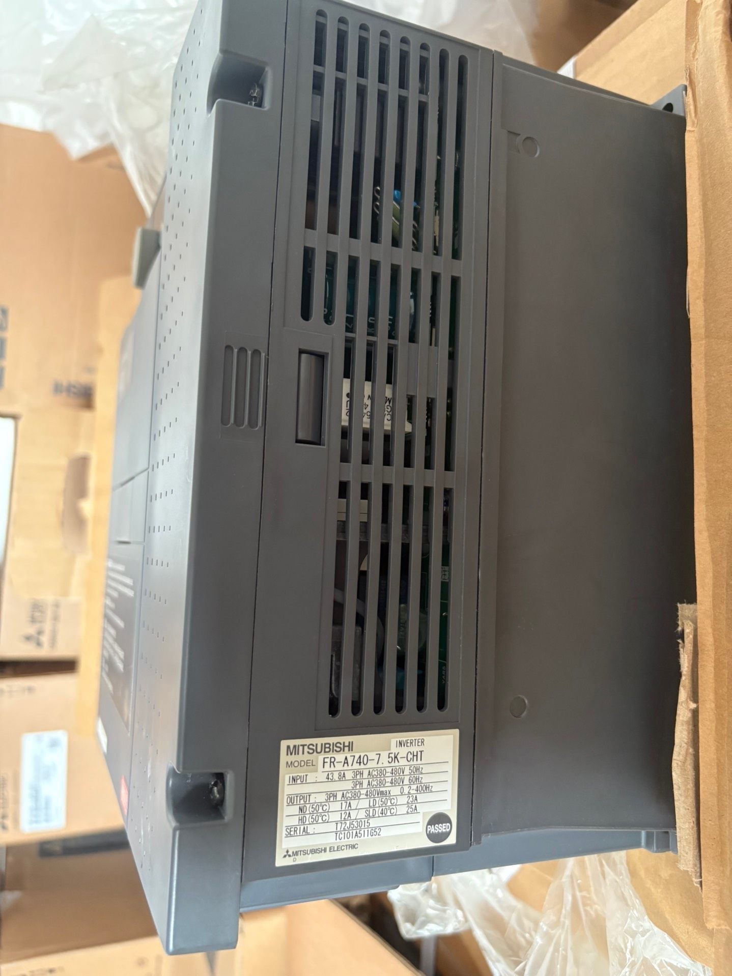 三菱变频器FR-A740-7.5K-CHT