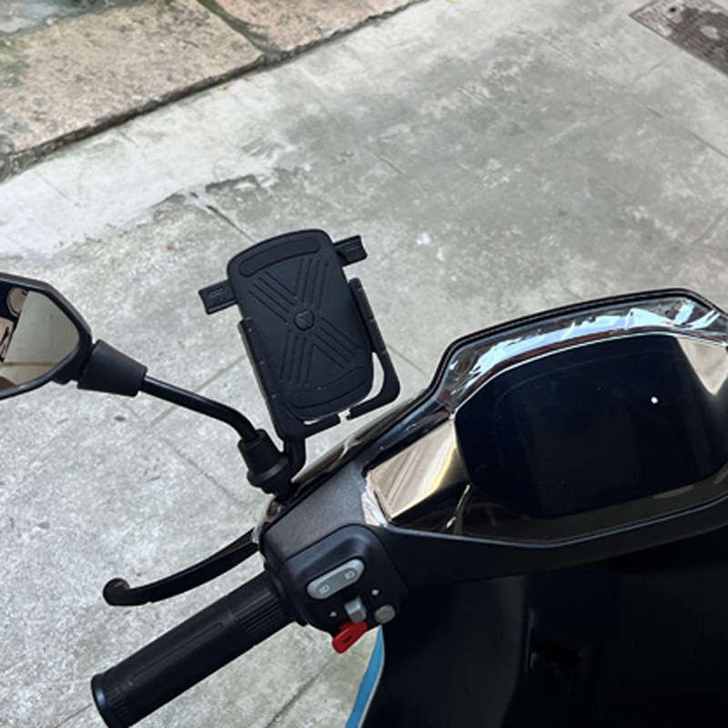 适用大韩晓星骁胜GV300S GV250改装配件骑车载导航自动锁手机支架