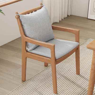 北欧实木白蜡木现代简约餐厅餐椅软包靠背扶手椅书桌椅子巴顿椅