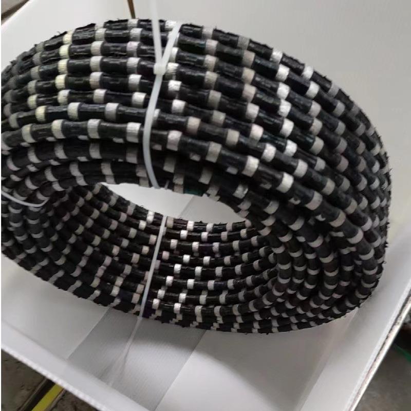厂家供应金刚石绳子钢筋混凝土切割专用金刚石绳子矿山岩石切割绳