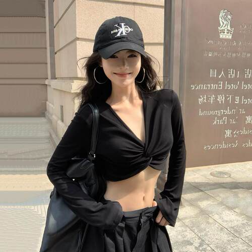 小众别致jazz爵士跳舞上衣女秋冬短款打底衫kpop女团演出服穿搭