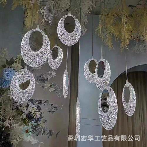 婚庆道具亚克力心形飞碟椭圆形孔雀翎吊灯舞台吊顶装饰布置吊灯