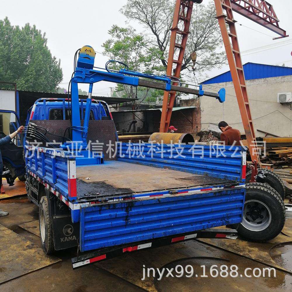 全油缸伸缩臂式折臂吊2吨车载折叠式随车吊机货箱固定小型吊机