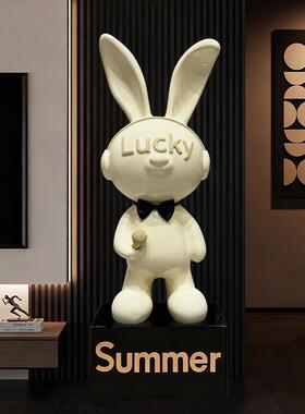 网红运兔子幸大型落地摆件客轻奢代现意式厅电视AHT柜旁装饰厂家