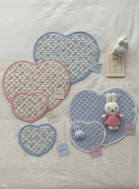 henceforth蓝色爱心绗缝杯垫桌垫桌面拍摄装饰垫子韩系ins碎花