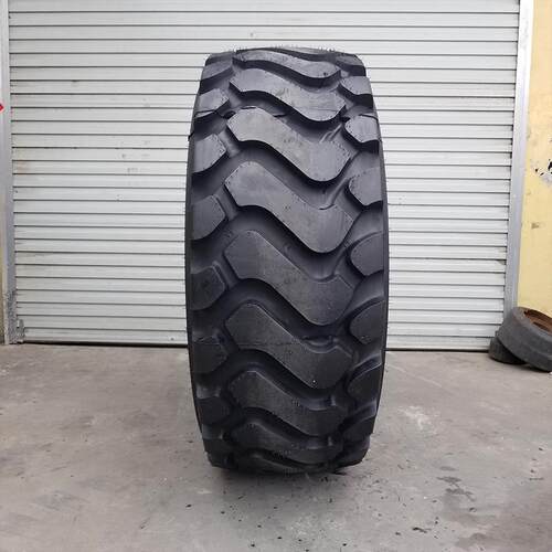 23.5R25铲车胎50装载机全钢丝真空工程机械轮胎