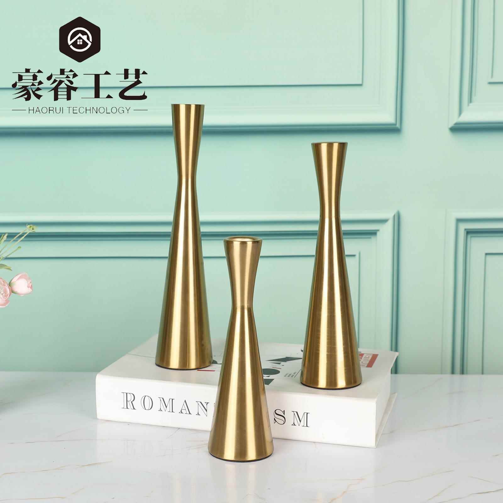 跨境亚马逊烛台铁艺小蛮腰蜡烛台哑光黑色锥形底座客厅工艺品摆件