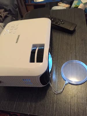 来比下投影仪光米M3和坚果i6哪个好，优缺点区别是？