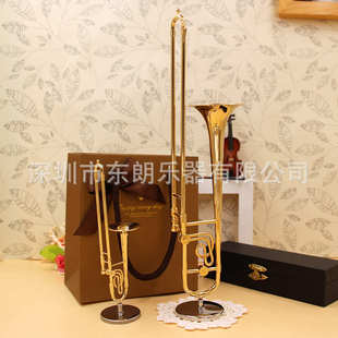 铜镀金迷你长号模型 乐器工艺品供应长号胸针 家居摆件装 饰品