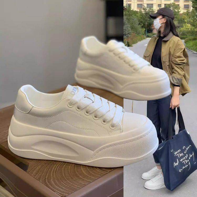 香港轻便简约系带增高板鞋女2026春新款百搭厚底休闲爆款小白鞋女